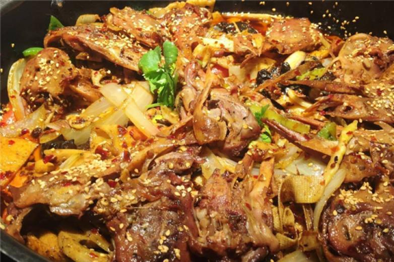 好吖好鸭干锅鸭头